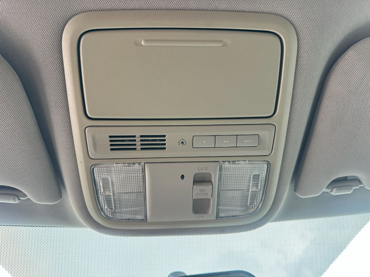 2013 Honda Odyssey photo 26