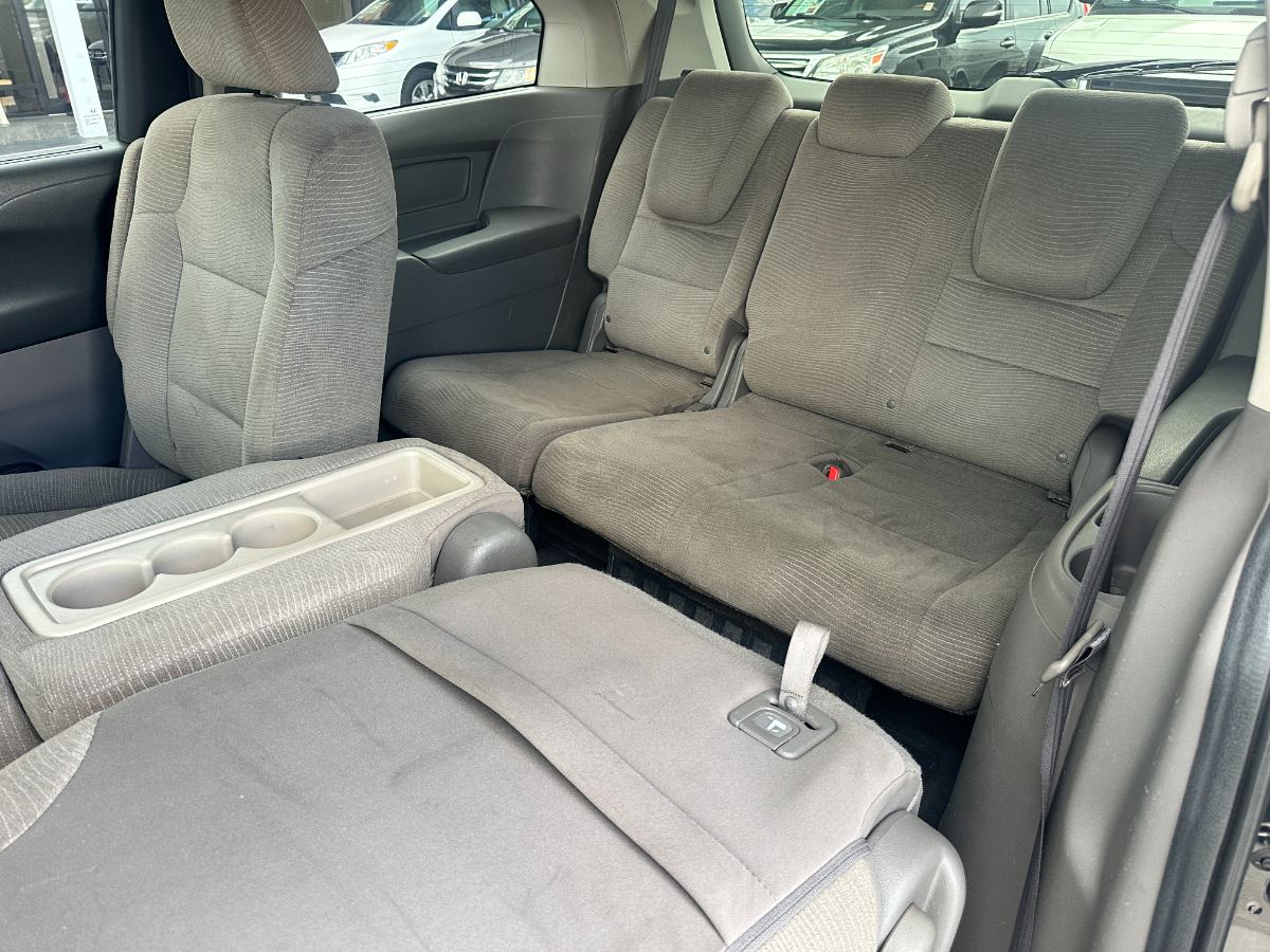 2013 Honda Odyssey photo 28