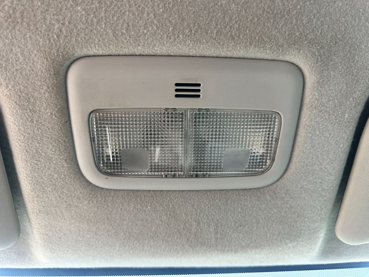 2013 Toyota Corolla photo 22