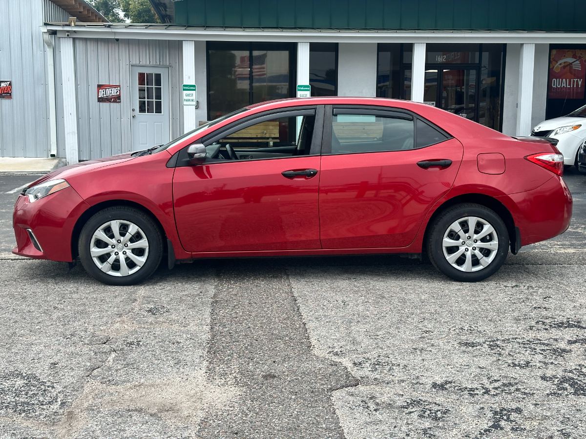 2016 Toyota Corolla photo 4