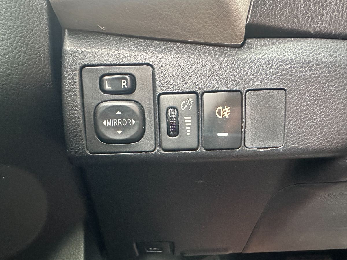 2016 Toyota Corolla photo 16