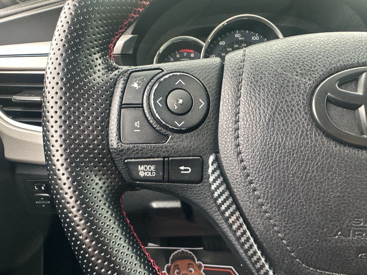 2016 Toyota Corolla photo 17