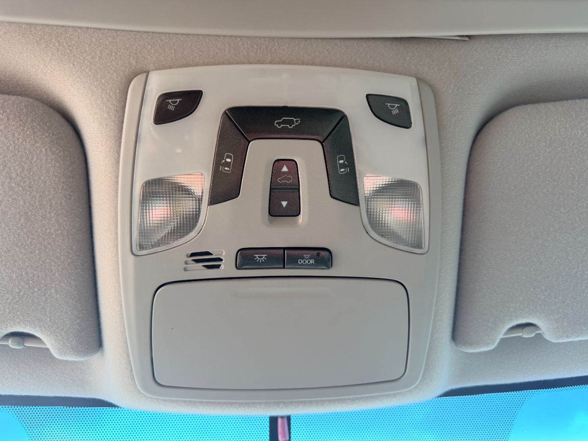 2013 Toyota Sienna photo 21
