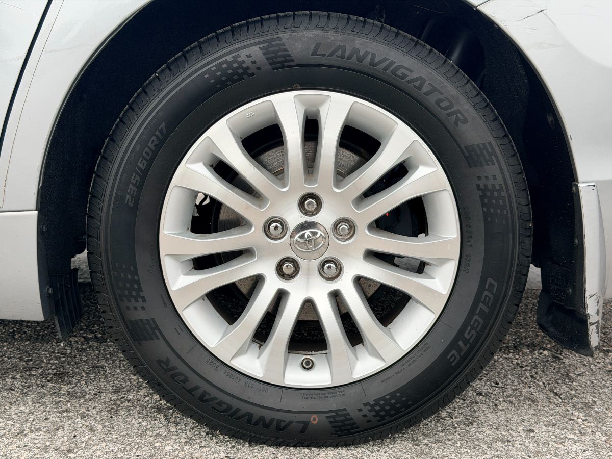 2013 Toyota Sienna photo 24