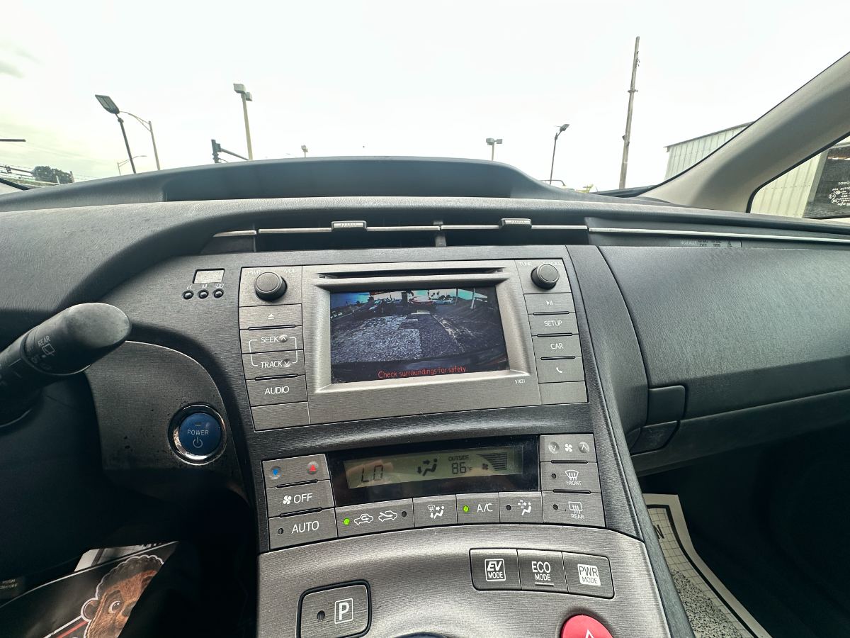 2015 Toyota Prius photo 24