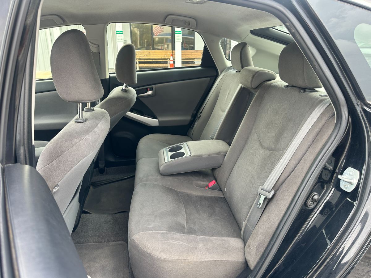 2015 Toyota Prius photo 27