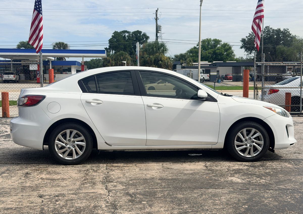 2012 Mazda Mazda3 photo 8