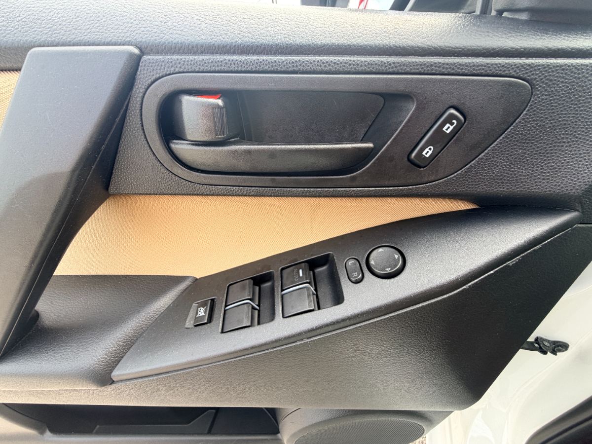 2012 Mazda Mazda3 photo 14
