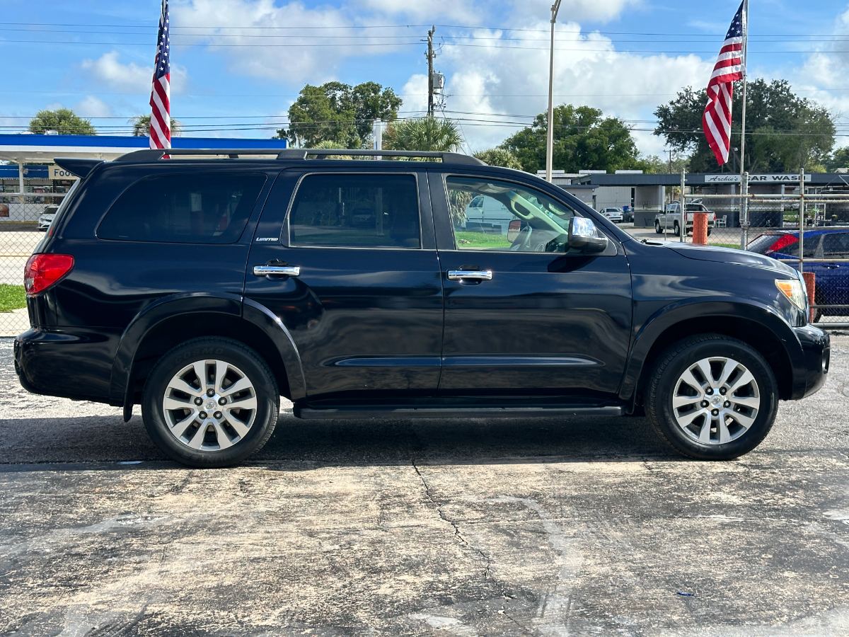 2008 Toyota Sequoia photo 8