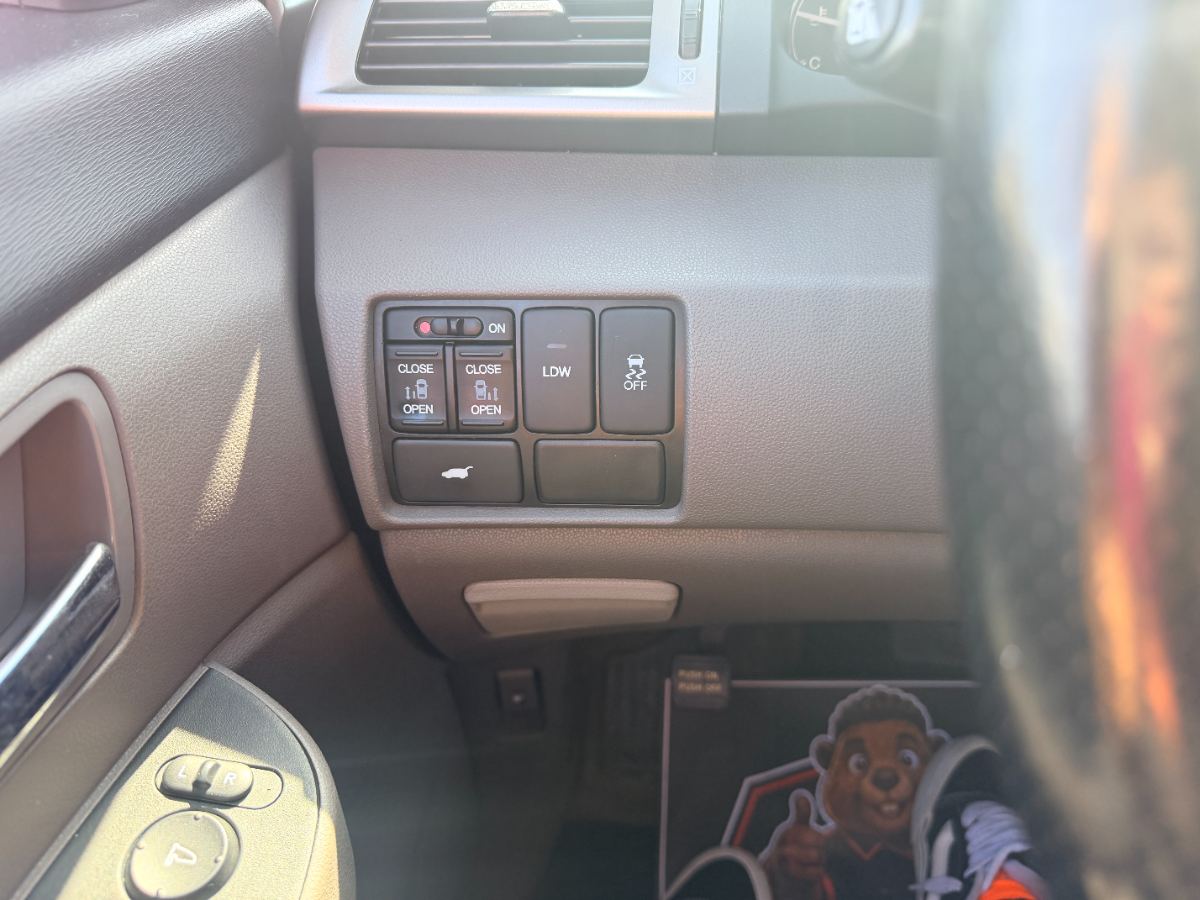 2016 Honda Odyssey photo 18