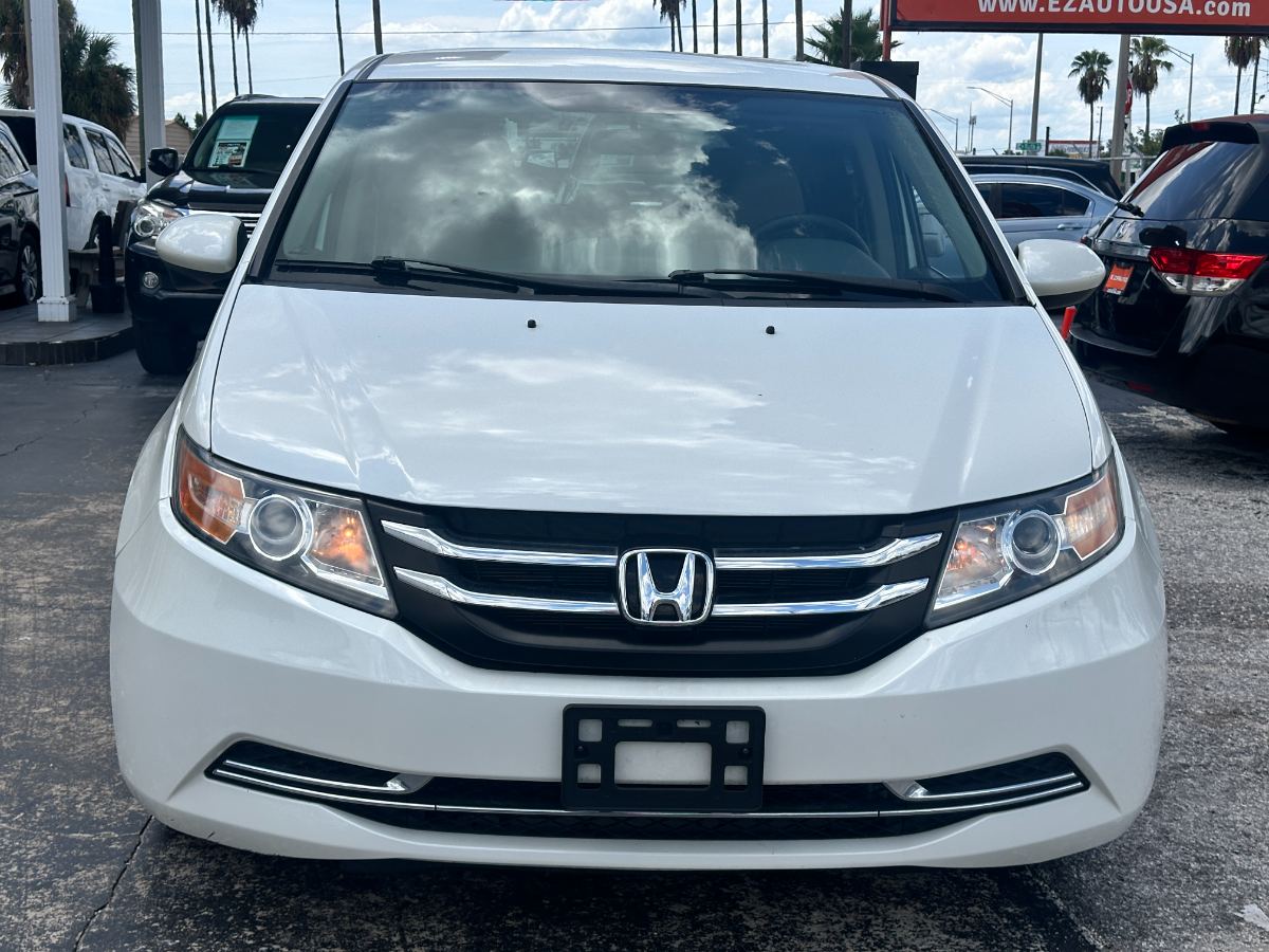 2014 Honda Odyssey photo 2