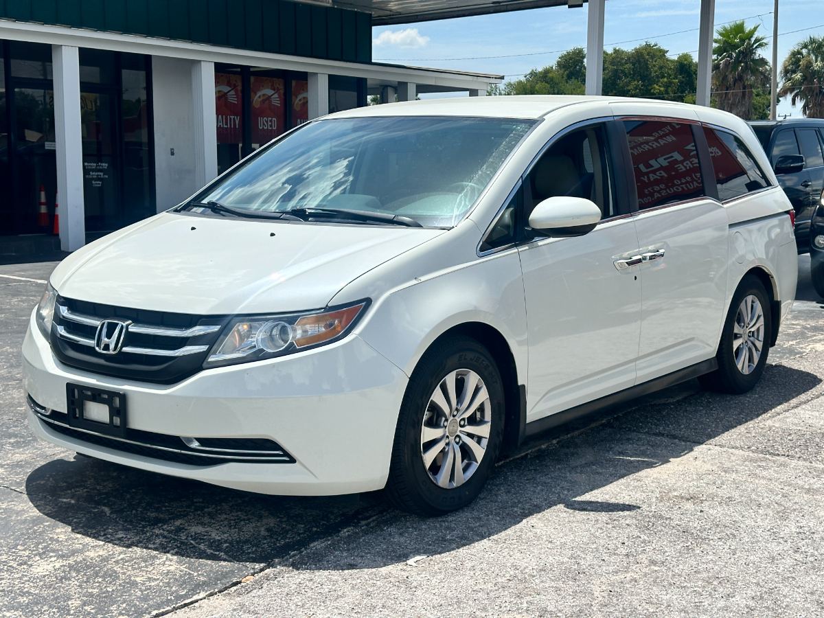2014 Honda Odyssey photo 3
