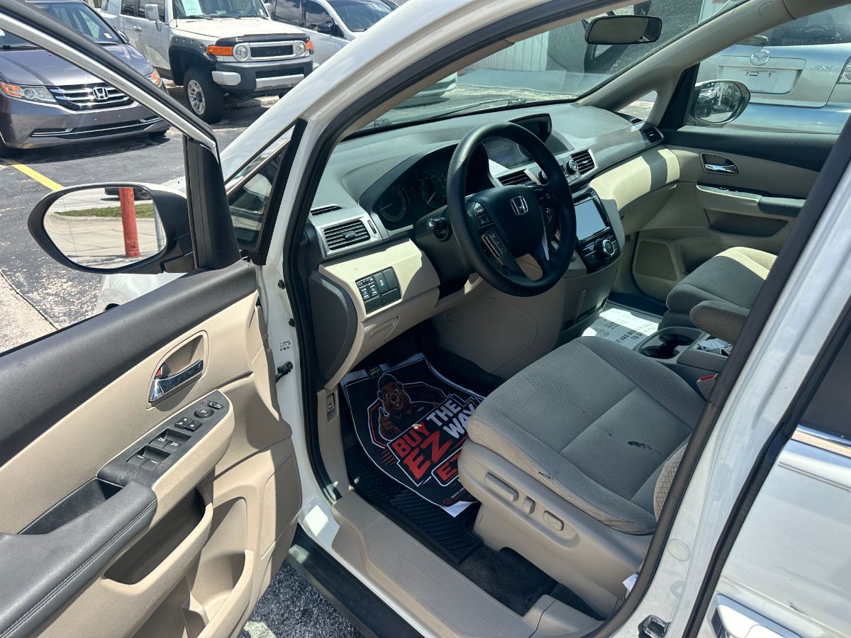 2014 Honda Odyssey photo 12