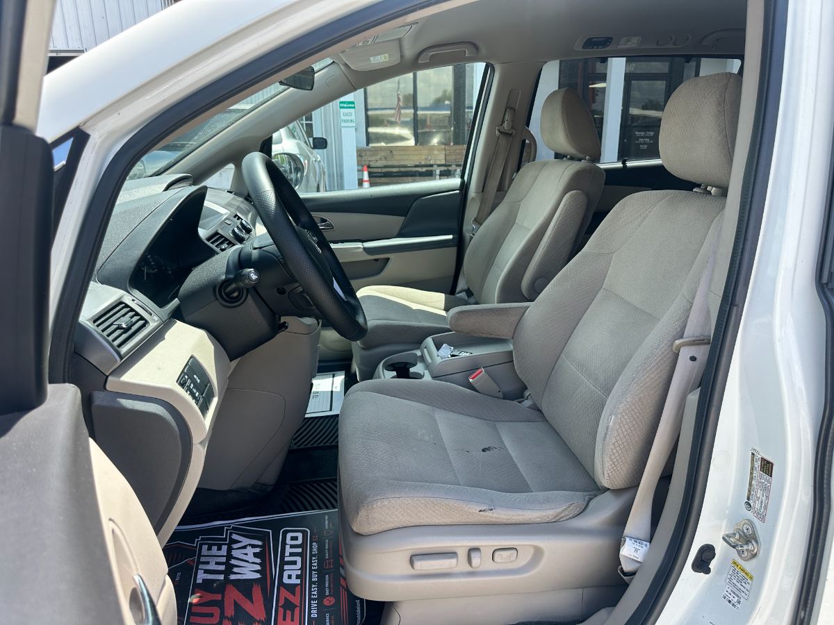 2014 Honda Odyssey photo 14