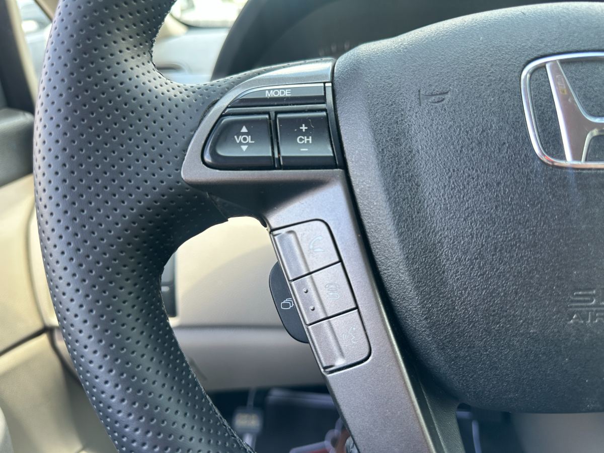 2014 Honda Odyssey photo 17