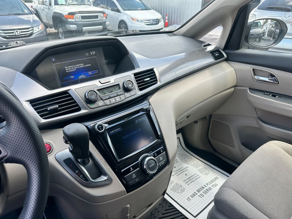 2014 Honda Odyssey photo 22