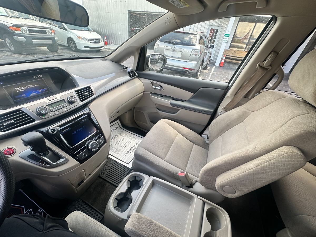 2014 Honda Odyssey photo 23