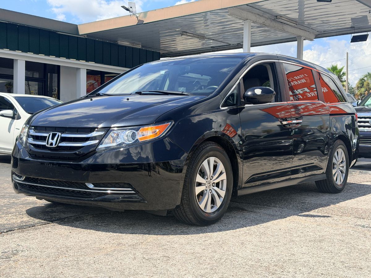 2014 Honda Odyssey photo 3