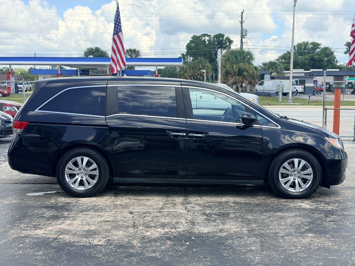 2014 Honda Odyssey photo 7