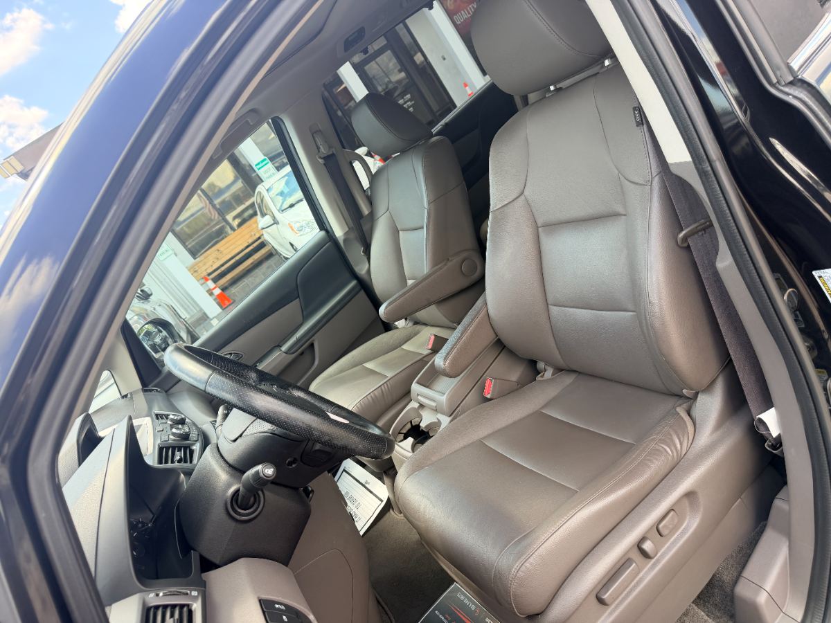2014 Honda Odyssey photo 13