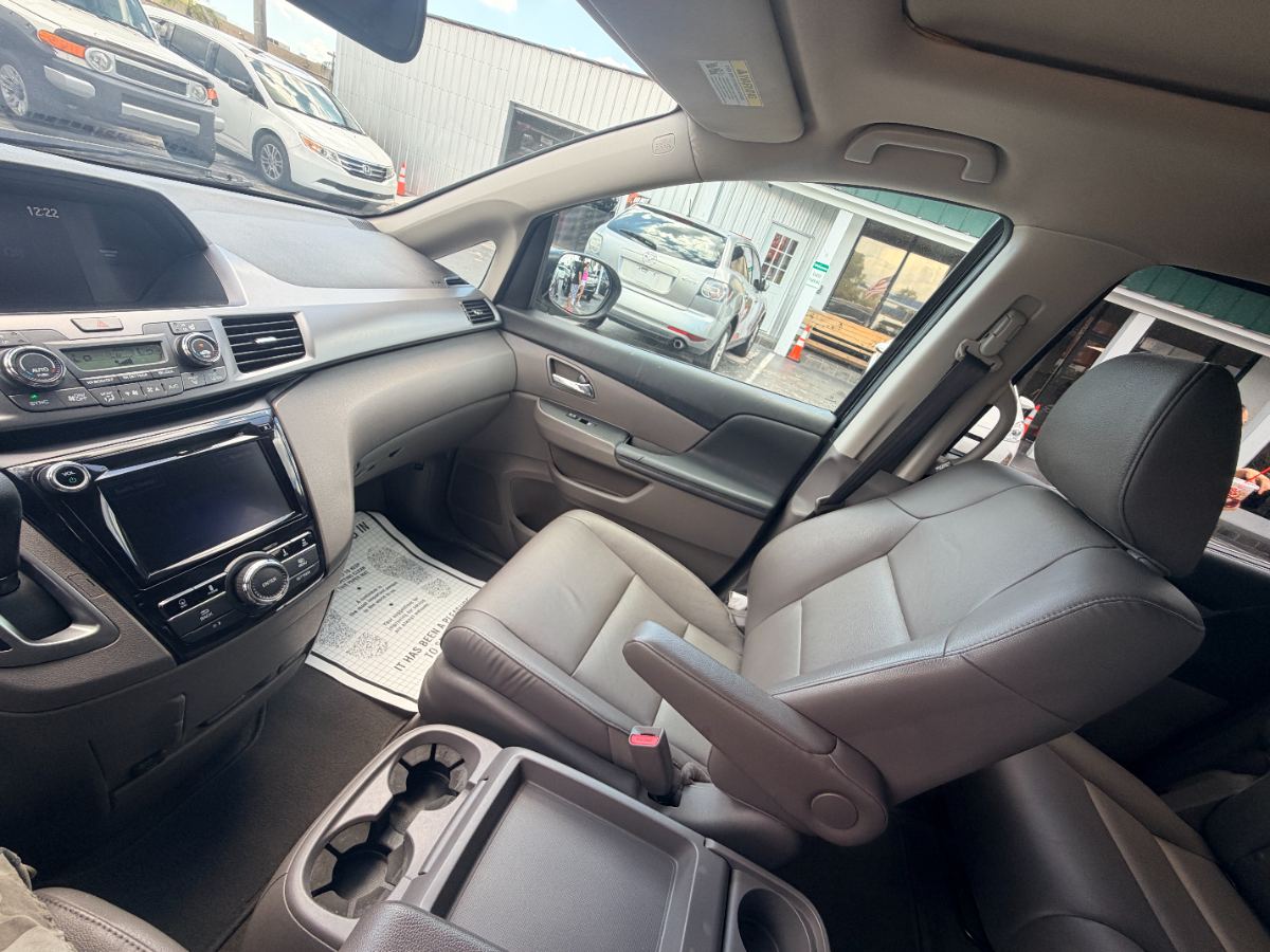 2014 Honda Odyssey photo 25