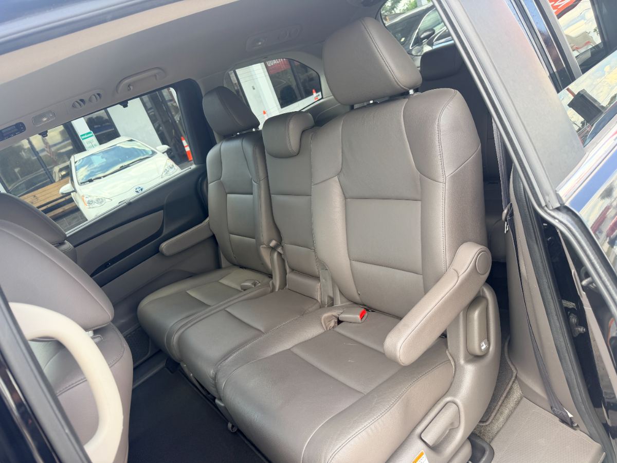 2014 Honda Odyssey photo 26