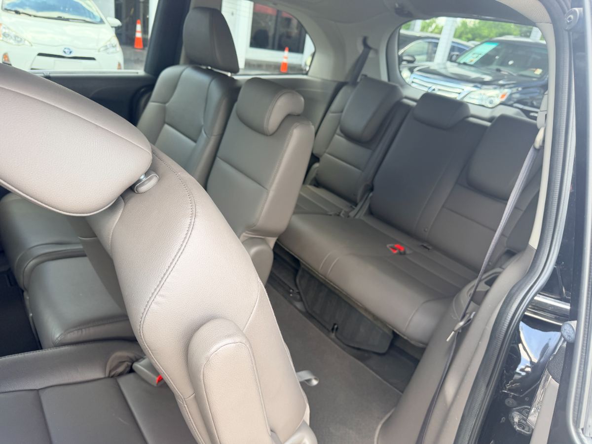 2014 Honda Odyssey photo 27