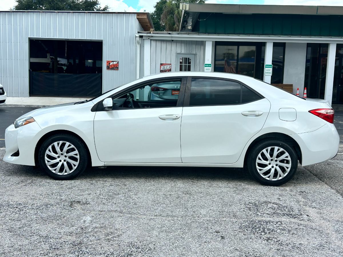 2017 Toyota Corolla foto 4