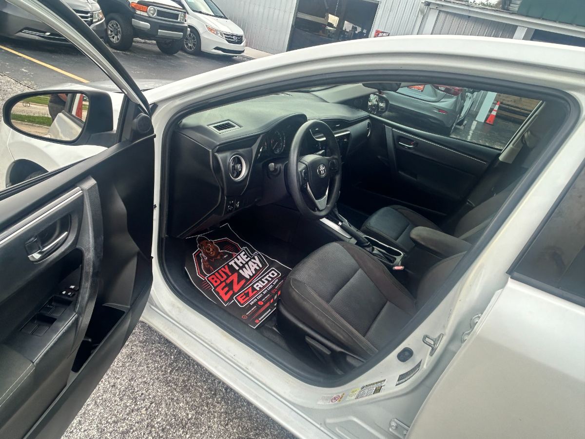 2017 Toyota Corolla foto 12