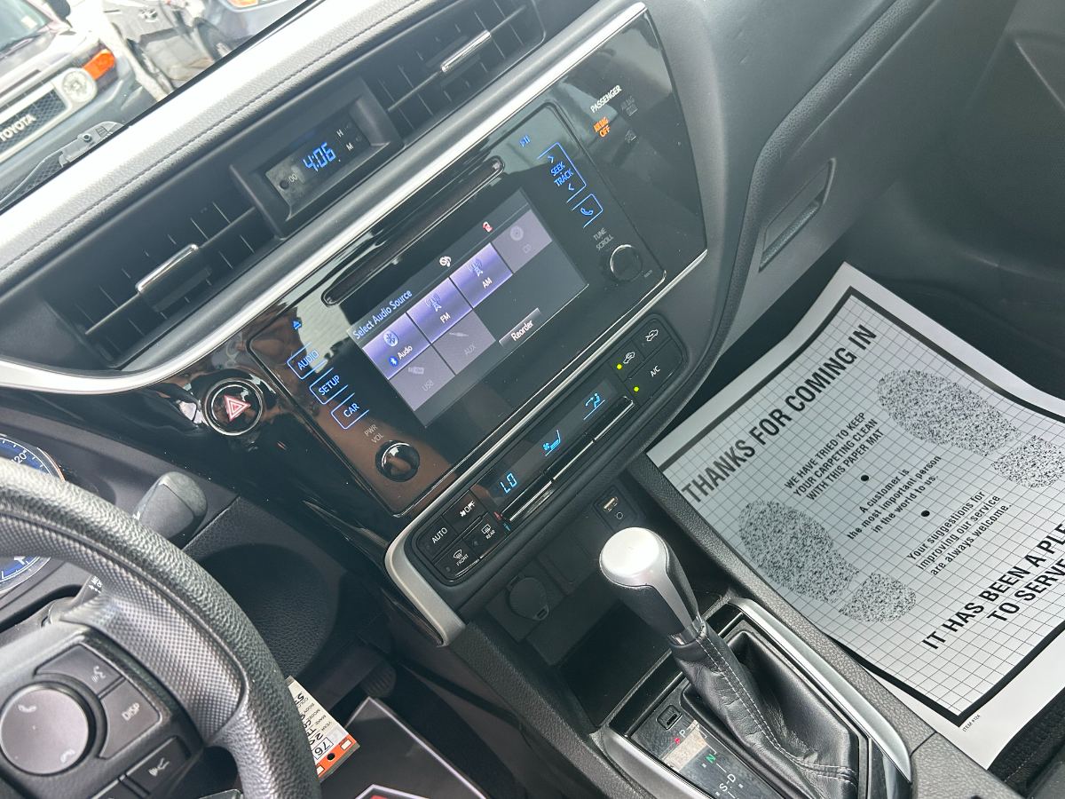 2017 Toyota Corolla foto 22