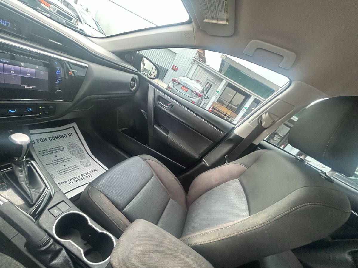 2017 Toyota Corolla foto 25