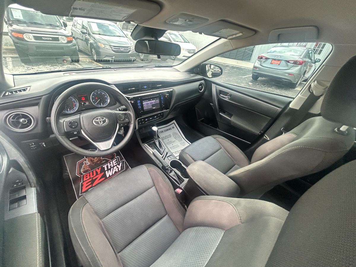 2017 Toyota Corolla foto 28