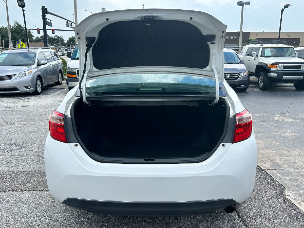2017 Toyota Corolla foto 30