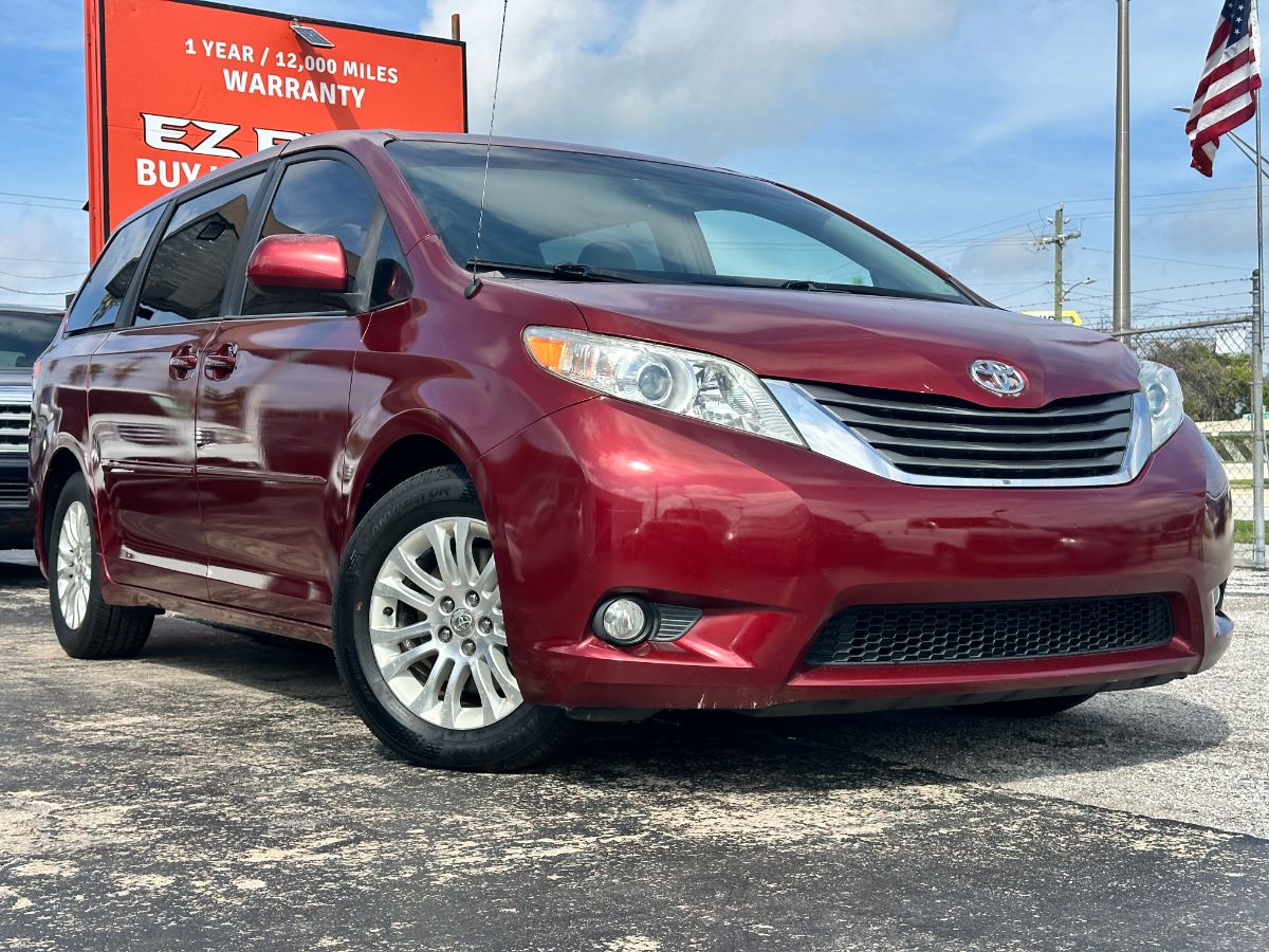 2012 Toyota Sienna foto 1