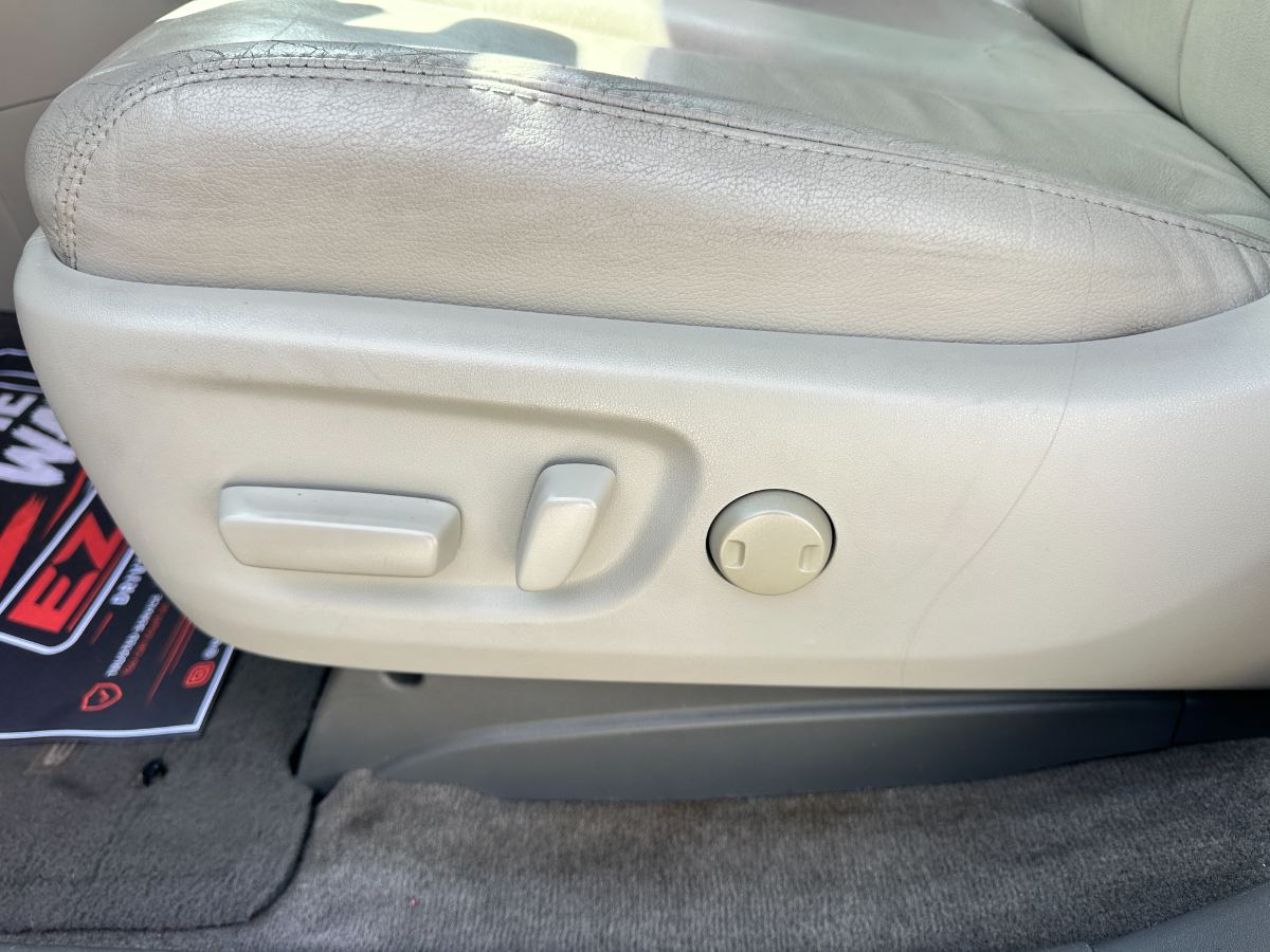 2012 Toyota Sienna foto 16