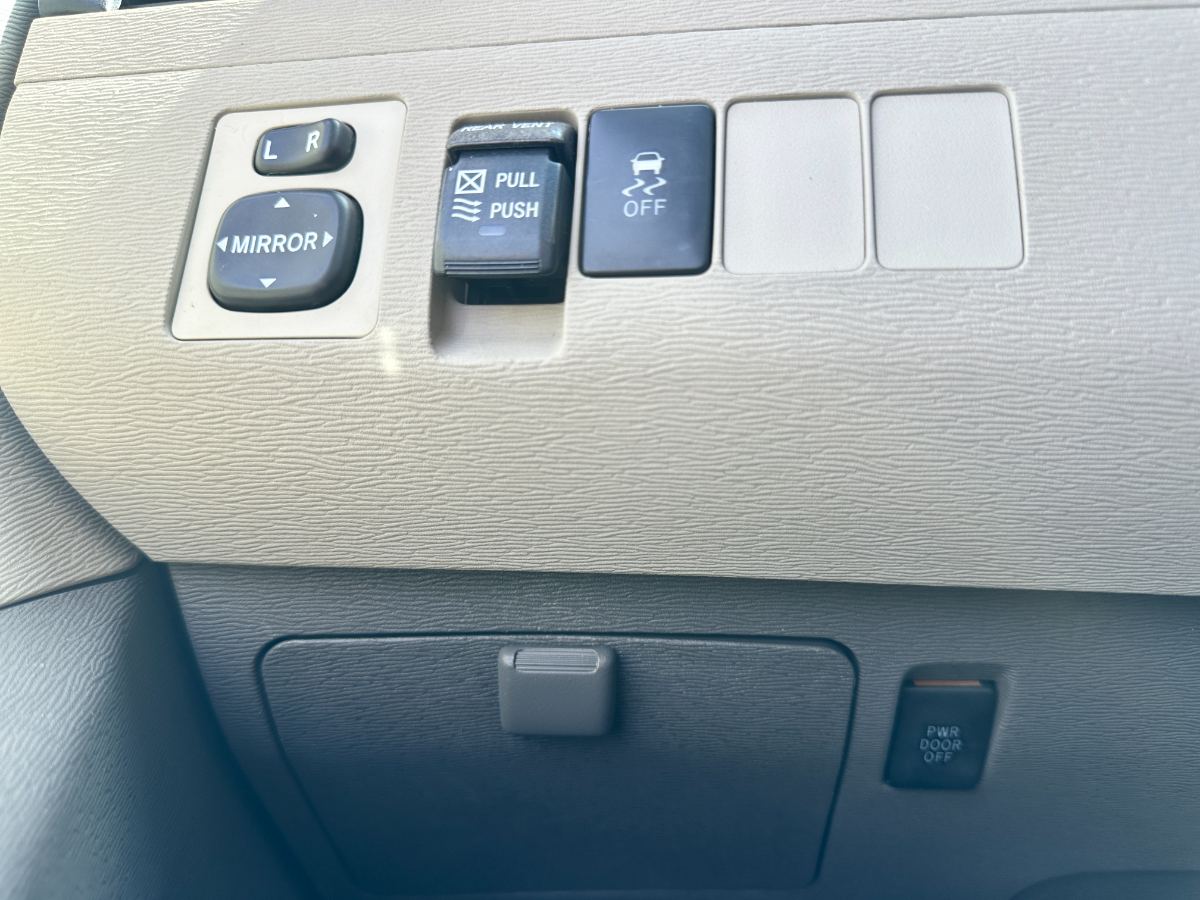 2012 Toyota Sienna foto 17