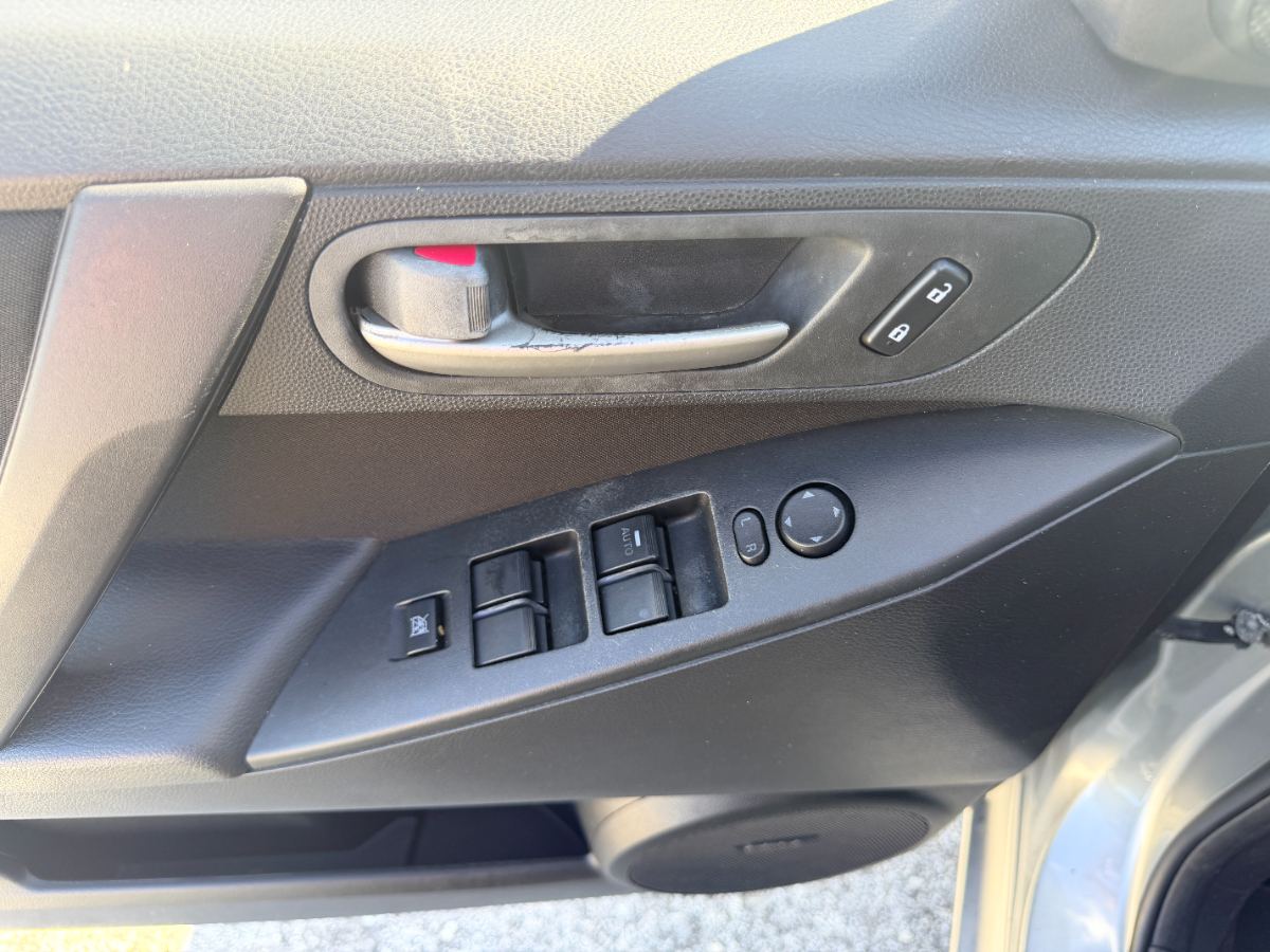 2012 Mazda Mazda3 foto 15