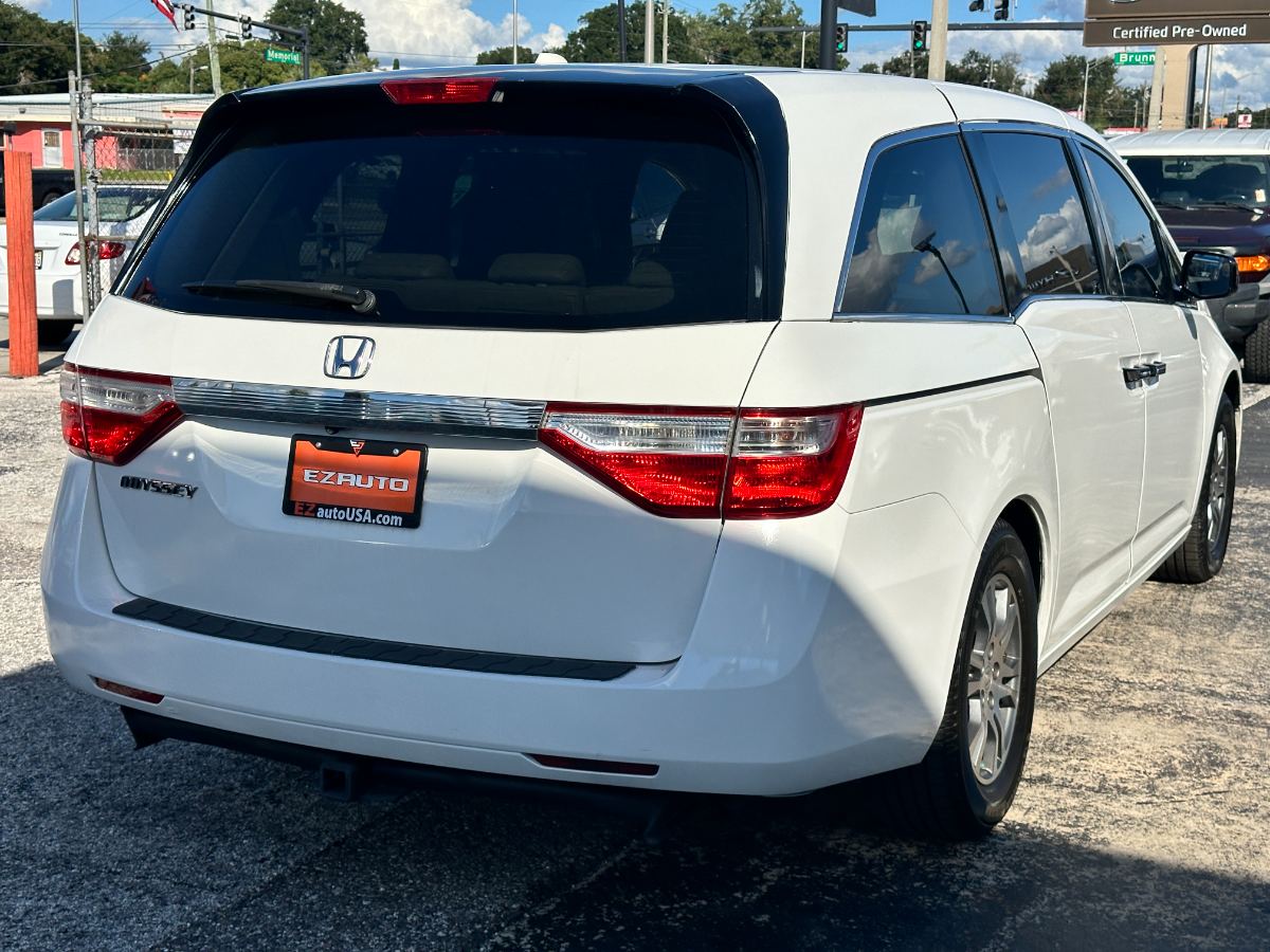 2011 Honda Odyssey photo 7