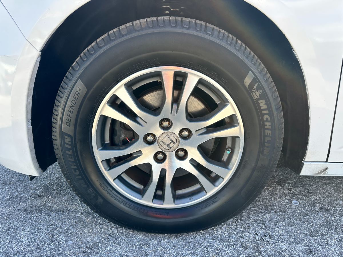 2011 Honda Odyssey photo 10