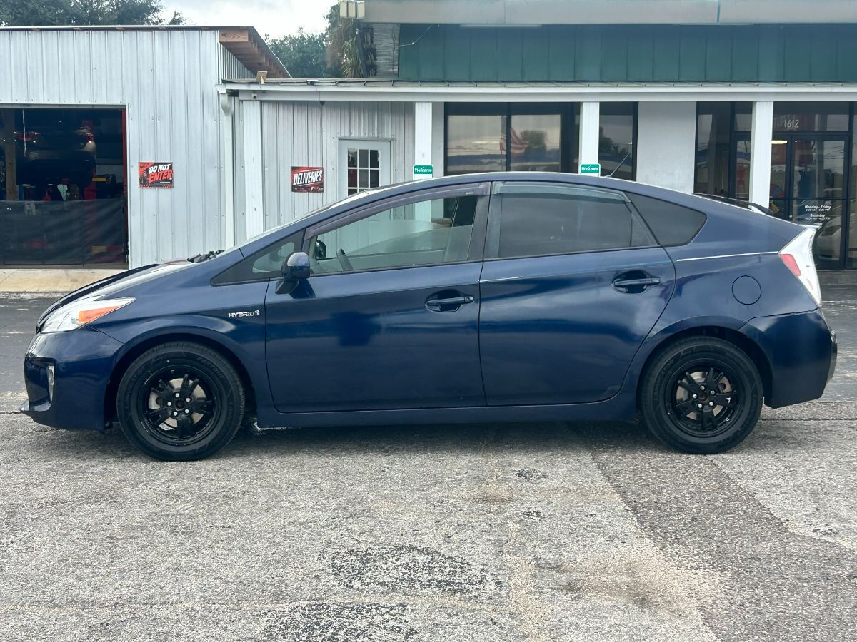 2014 Toyota Prius photo 7