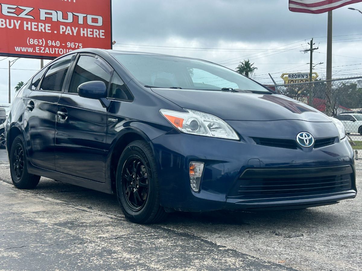 2014 Toyota Prius photo 12