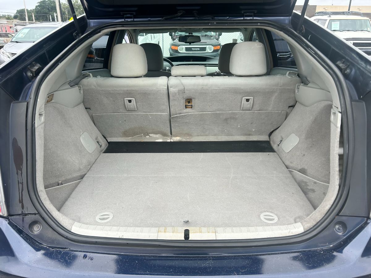 2014 Toyota Prius photo 34