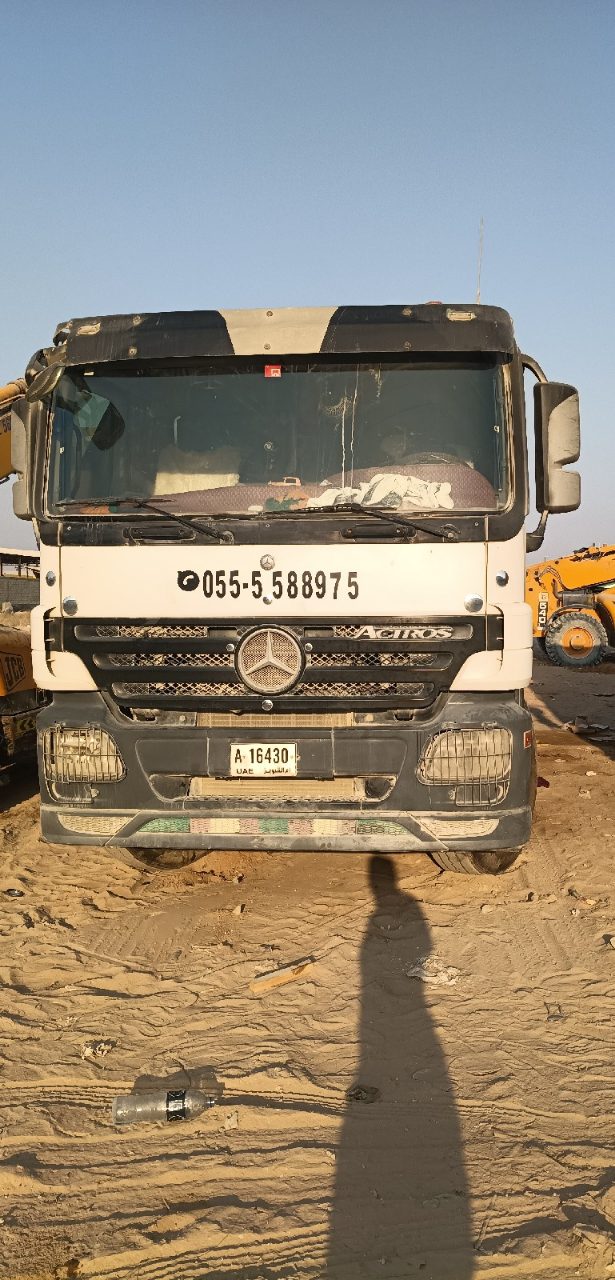 10 wheel Dump Truck — photo 1 of 1