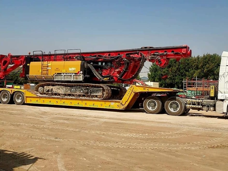 200+ ton Crane — photo 1 of 1