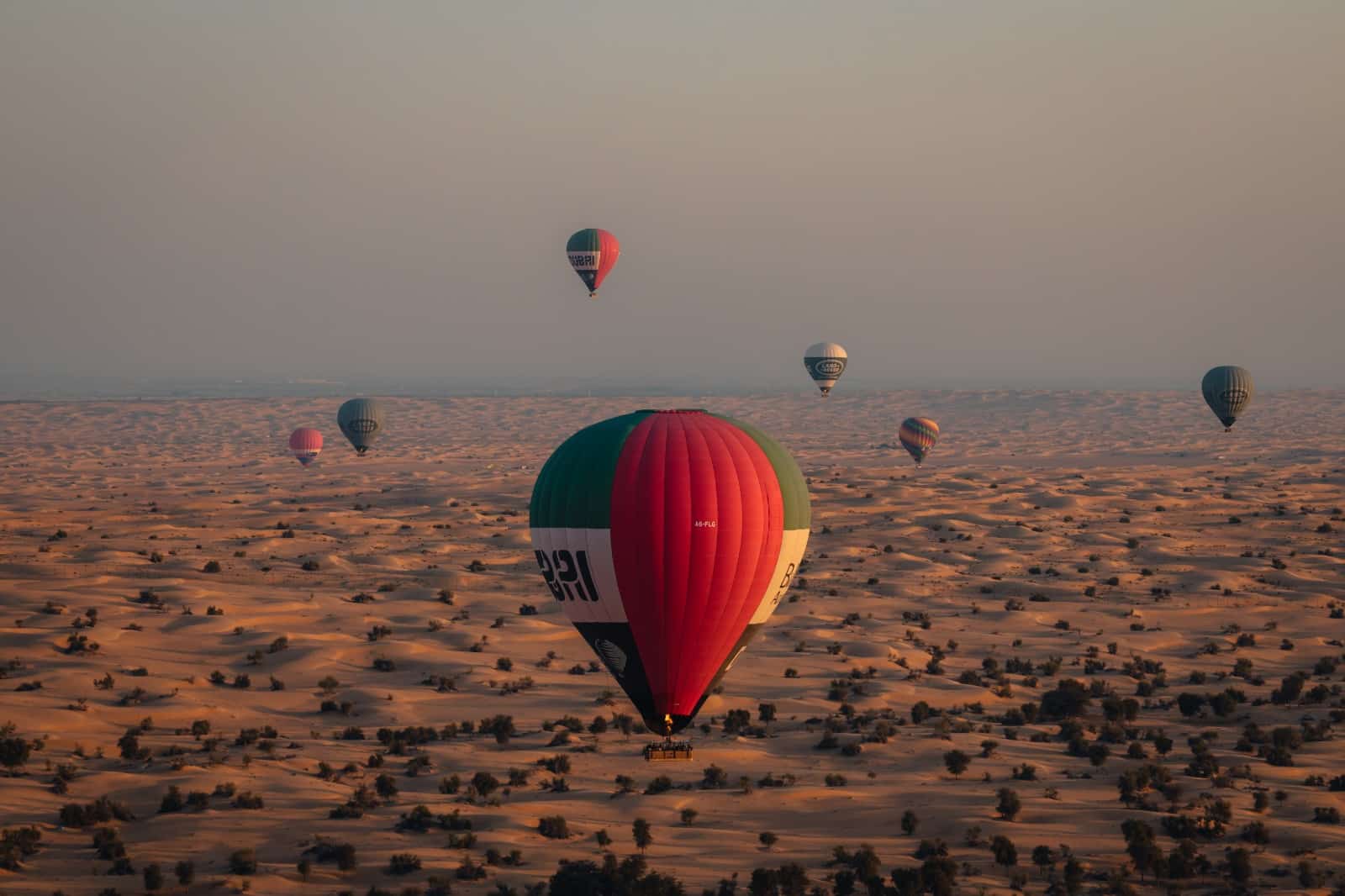 Hot Air Balloon Dubai 2026 โ Ultimate Guide to Aerial Desert Adventure ๐