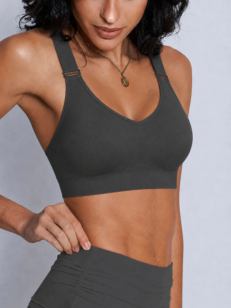 Seamless Cross-Back Sports Bra