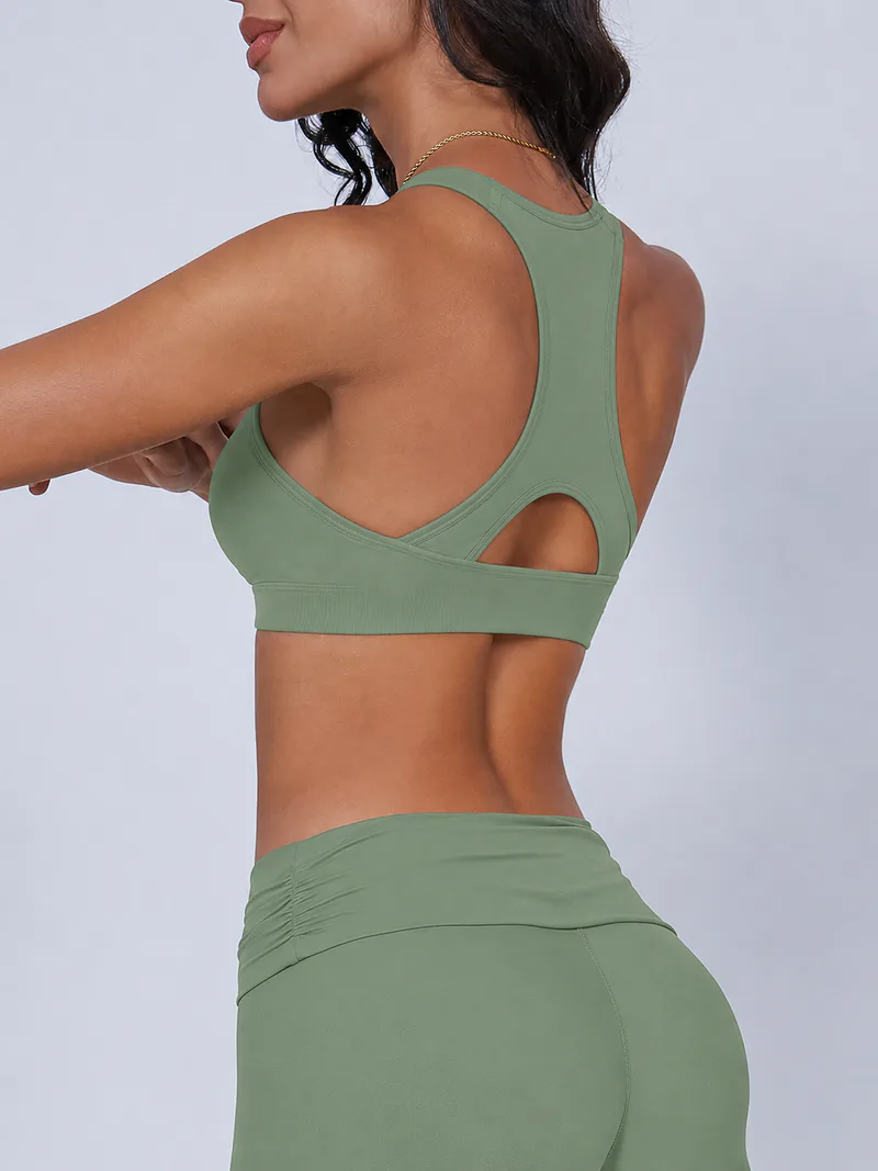 Seamless Cross-Back Sports Bra