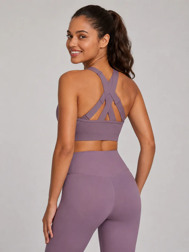 Seamless Cross-Back Sports Bra