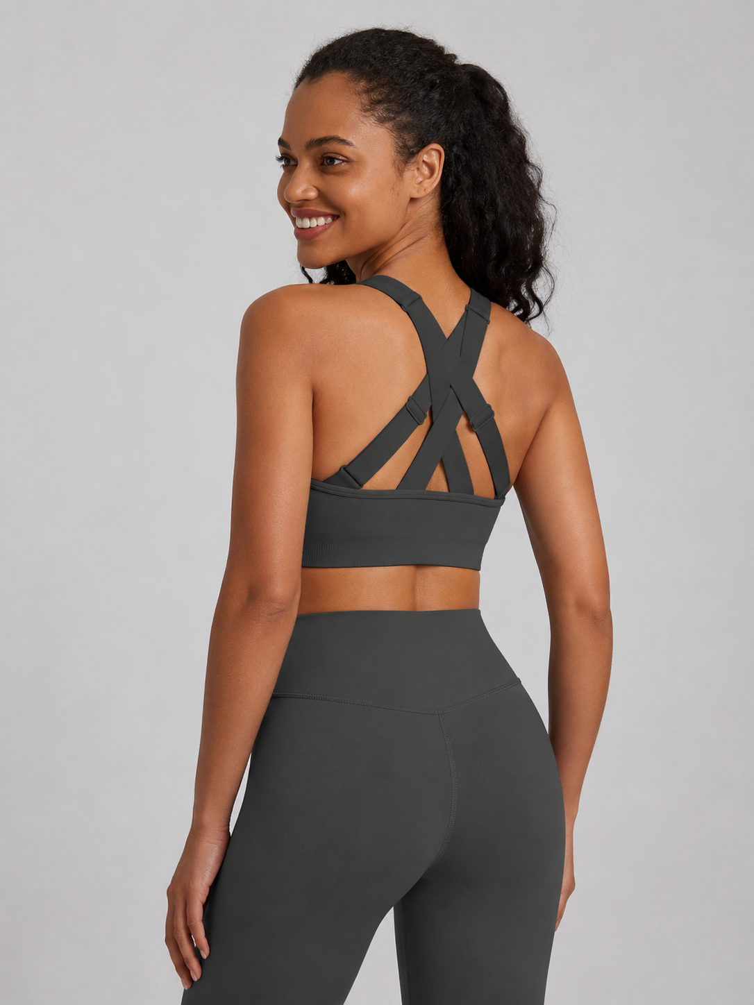 Seamless Cross-Back Sports Bra