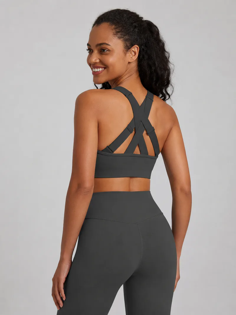 Seamless Cross-Back Sports Bra